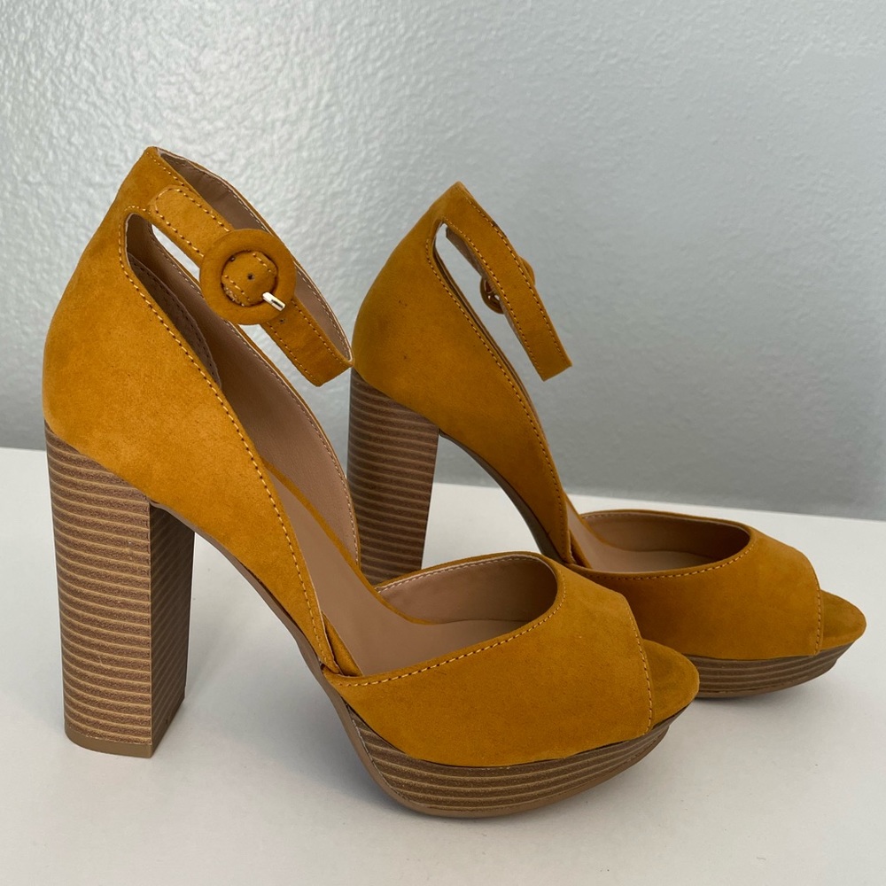 Reeta Block-Heel Platform Sandals